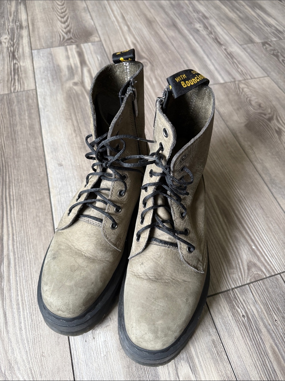 Dr. Martens Jadon Olive Green Lace-Up  Boots size 10